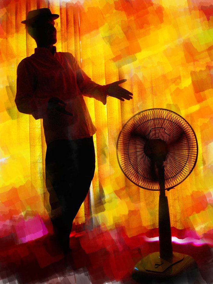 photoViva app draw on pictures of a man